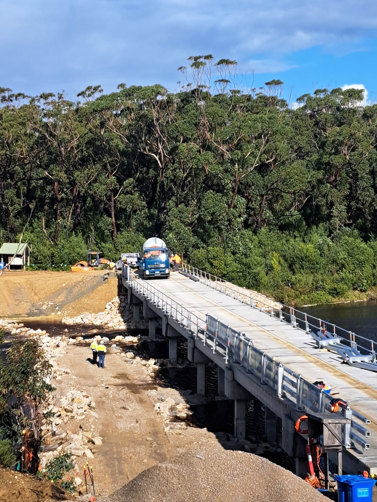 Thurra bridge damange reconstruction